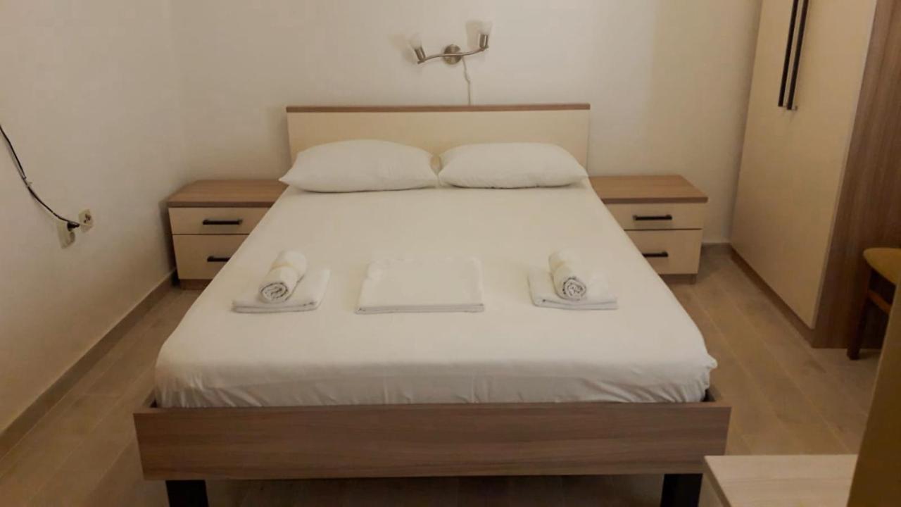 Apartments Dragica Μίλνα Εξωτερικό φωτογραφία