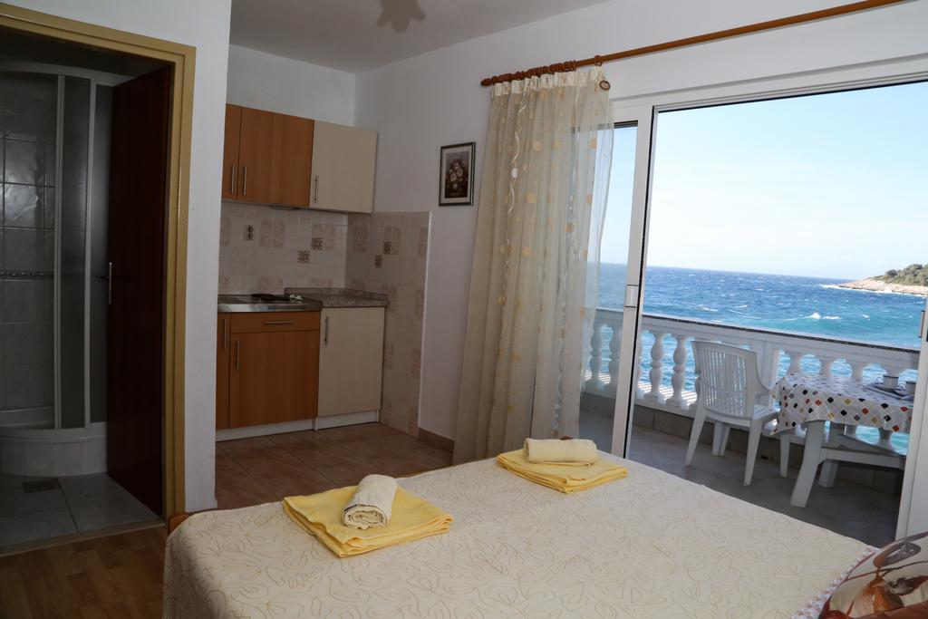 Apartments Dragica Μίλνα Εξωτερικό φωτογραφία